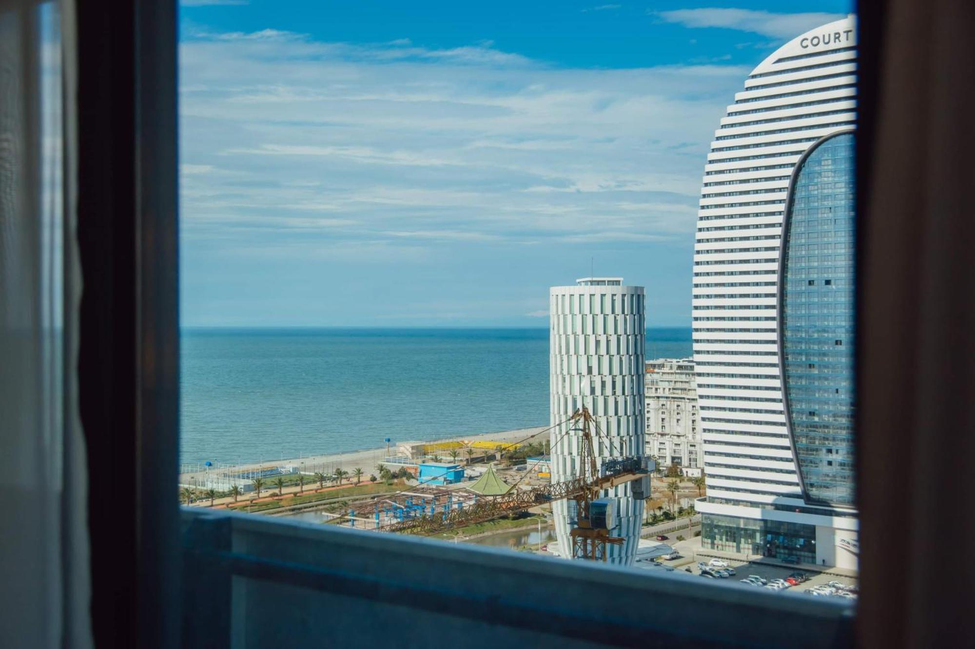 Orbi City Black Sea View Aparthotel Батумі Екстер'єр фото