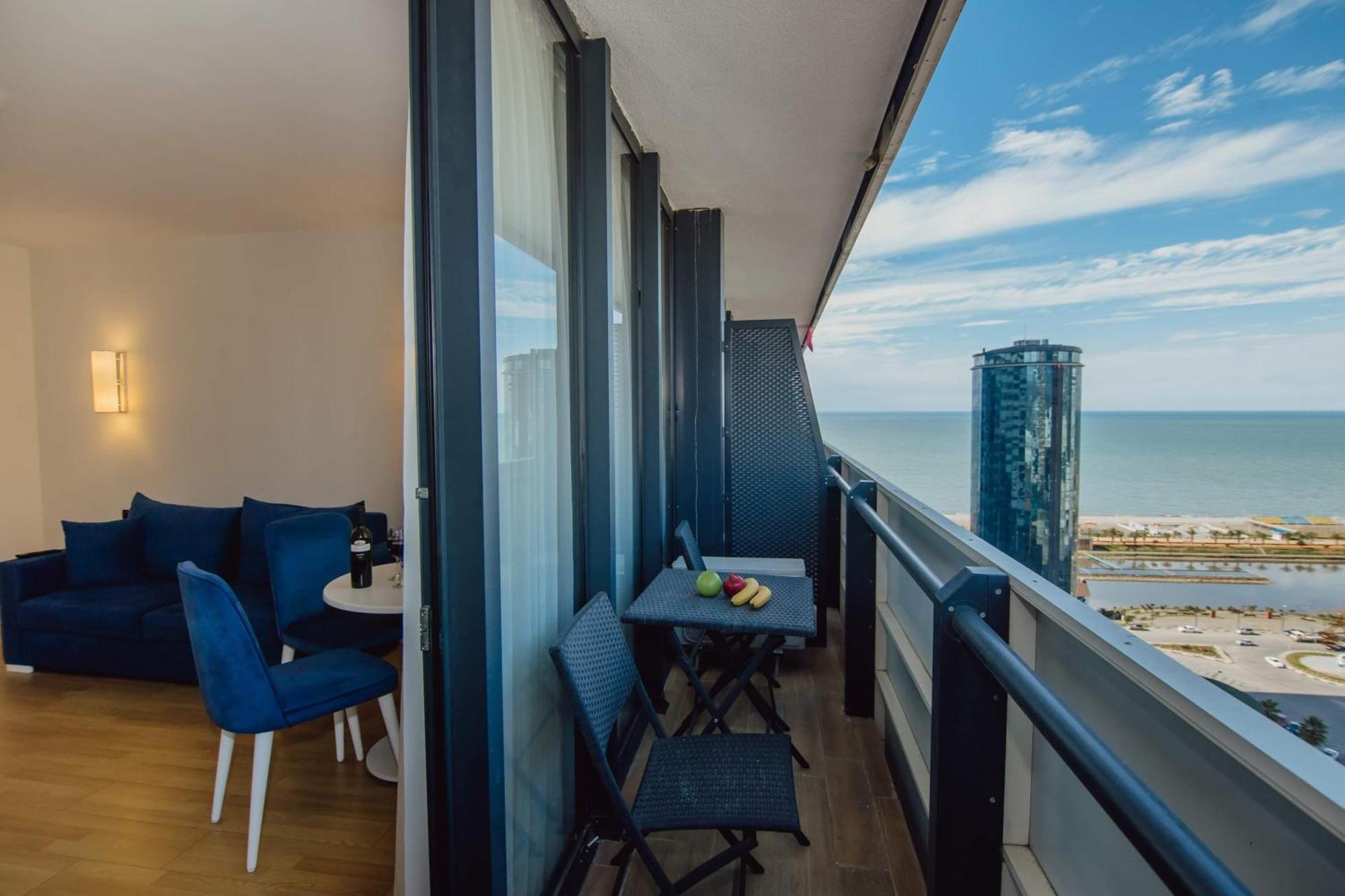 Orbi City Black Sea View Aparthotel Батумі Екстер'єр фото