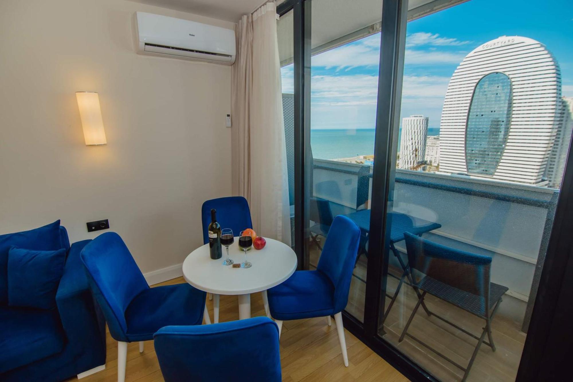 Orbi City Black Sea View Aparthotel Батумі Екстер'єр фото