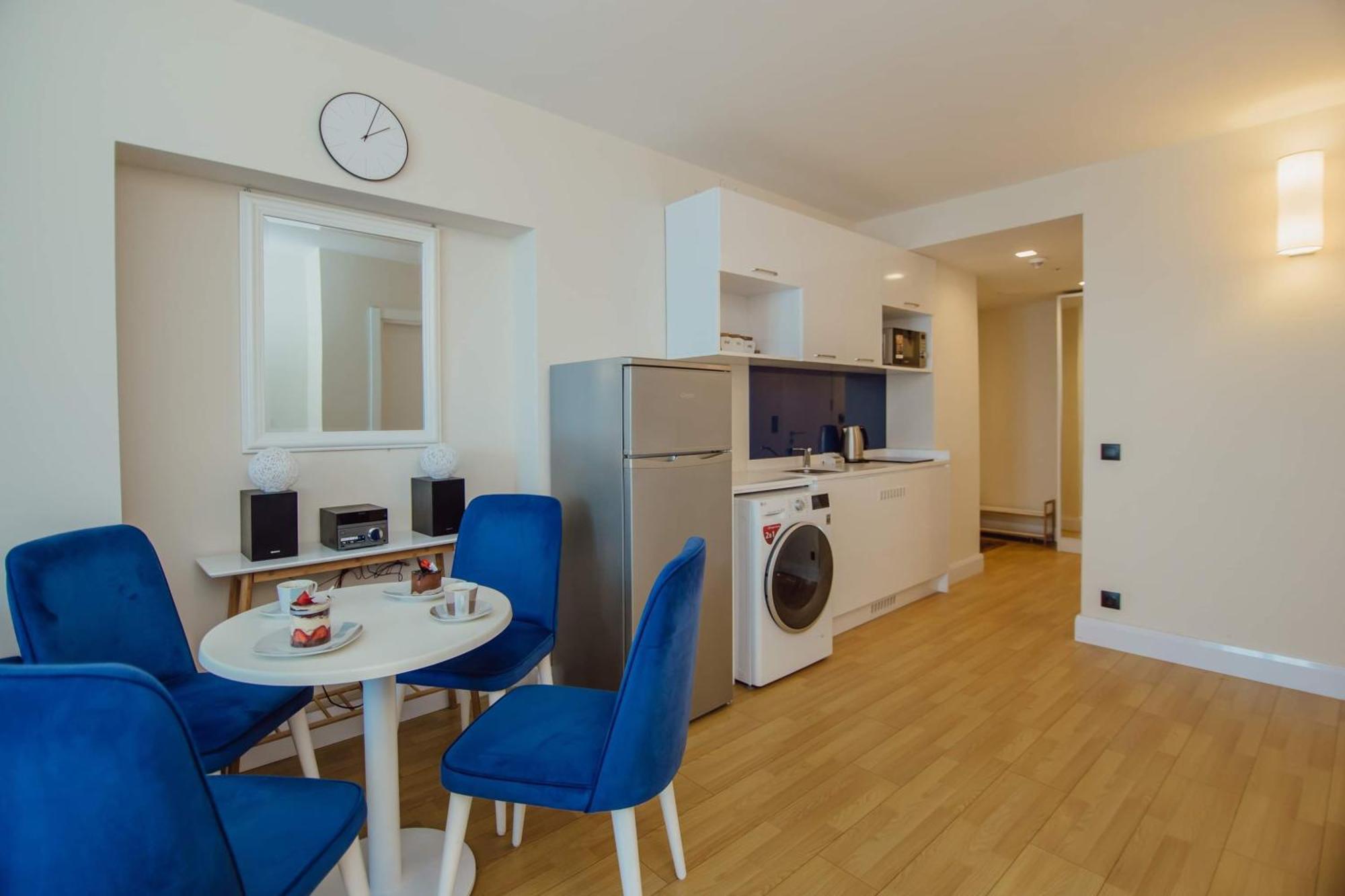 Orbi City Black Sea View Aparthotel Батумі Екстер'єр фото