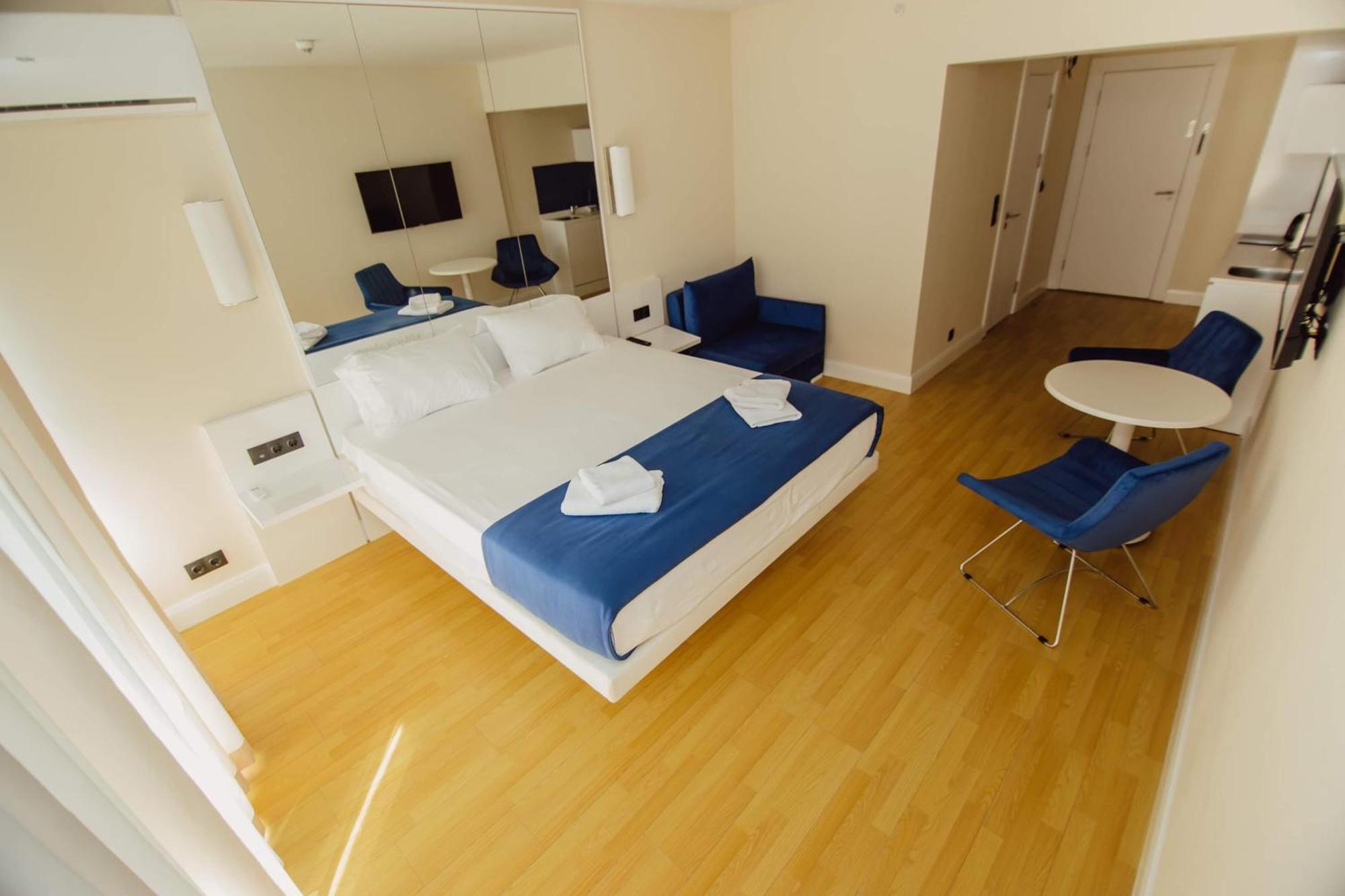 Orbi City Black Sea View Aparthotel Батумі Екстер'єр фото